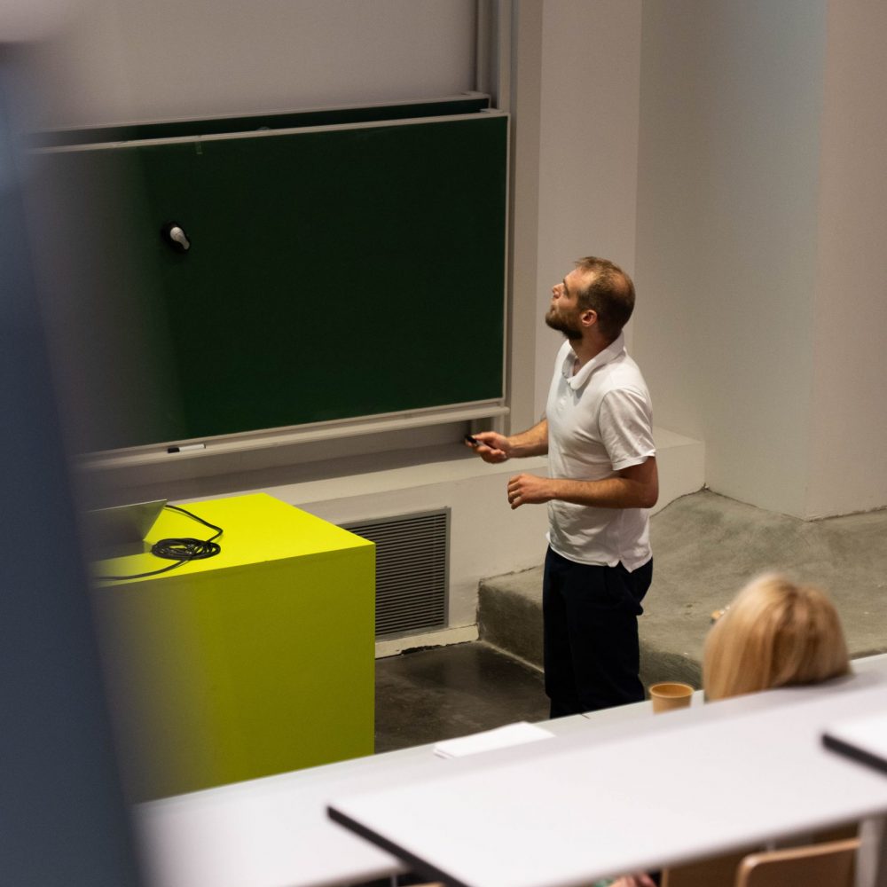 Néhémie Henry